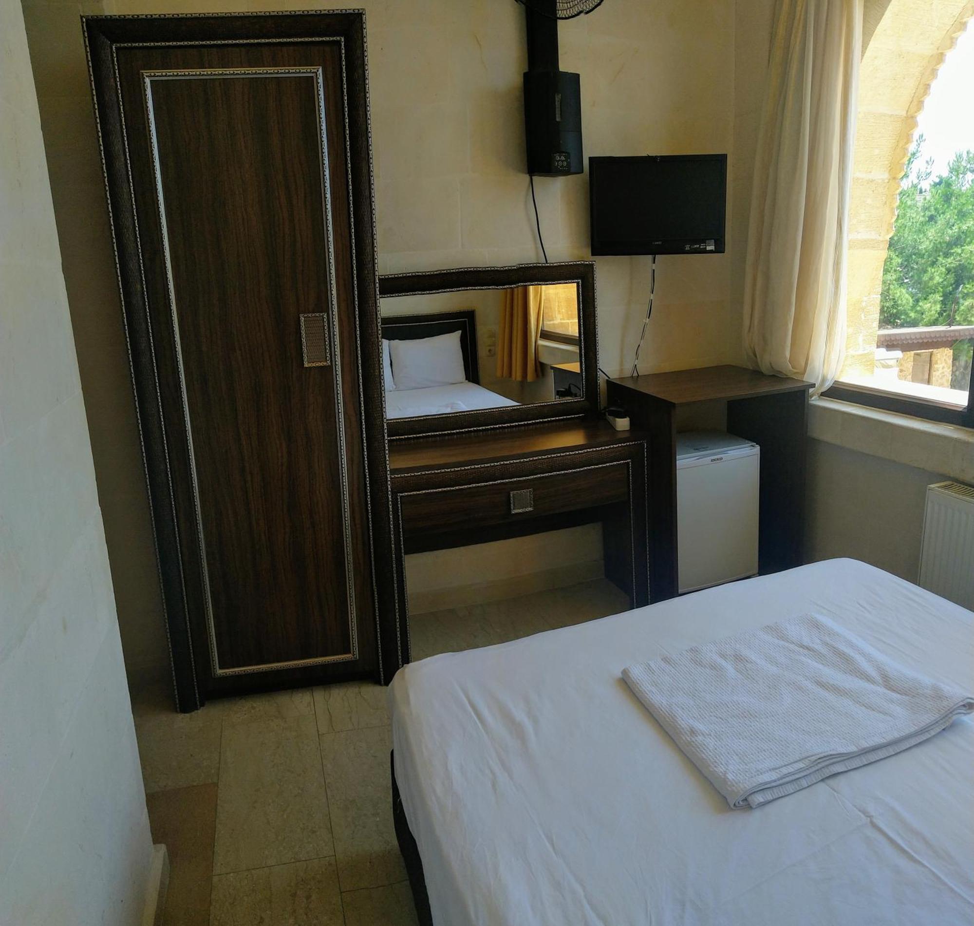 Turabdin Hotel Midyat Екстериор снимка