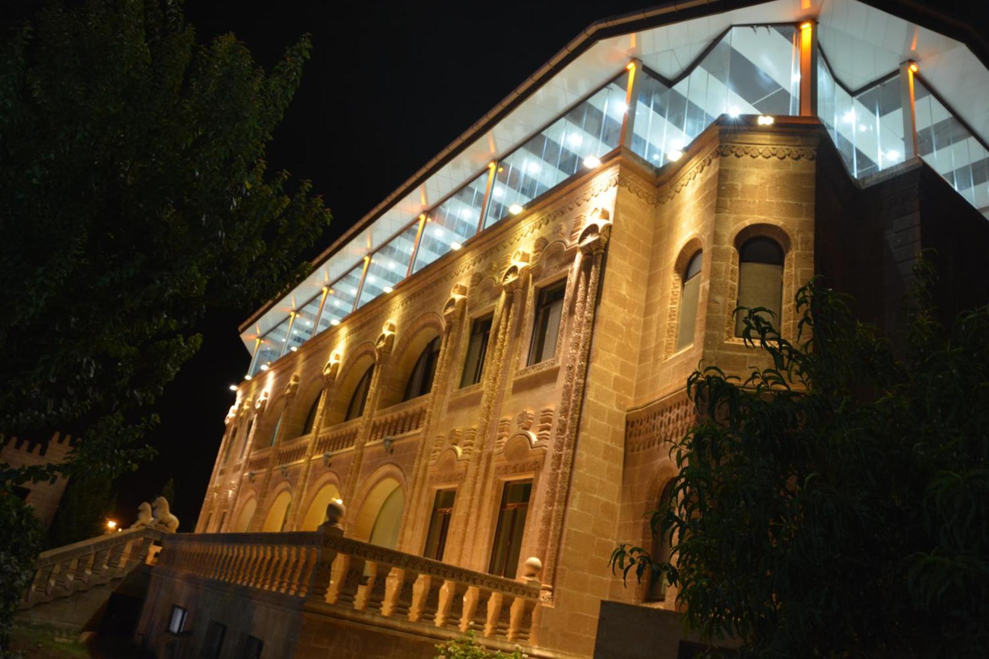 Turabdin Hotel Midyat Екстериор снимка