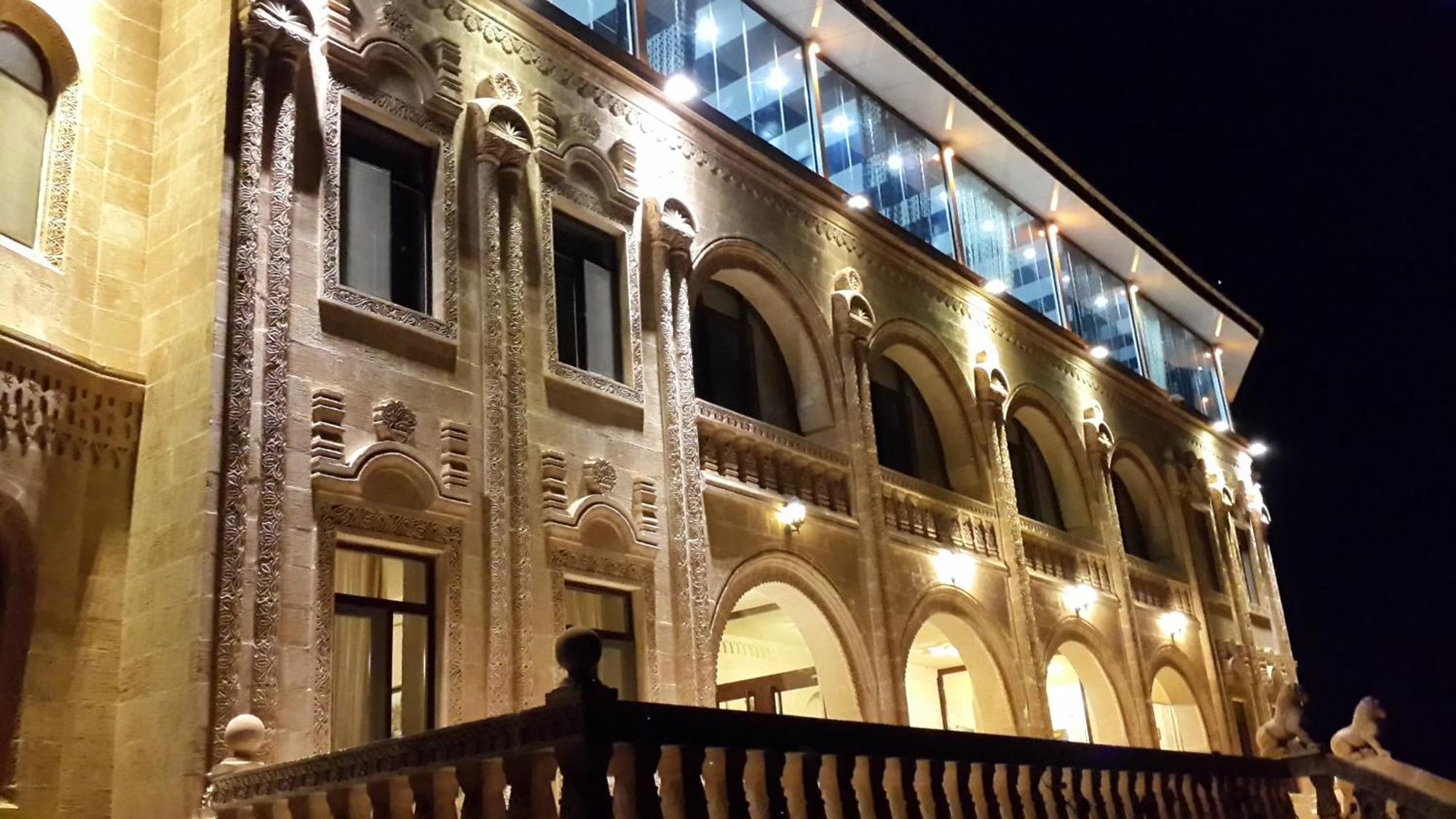 Turabdin Hotel Midyat Екстериор снимка