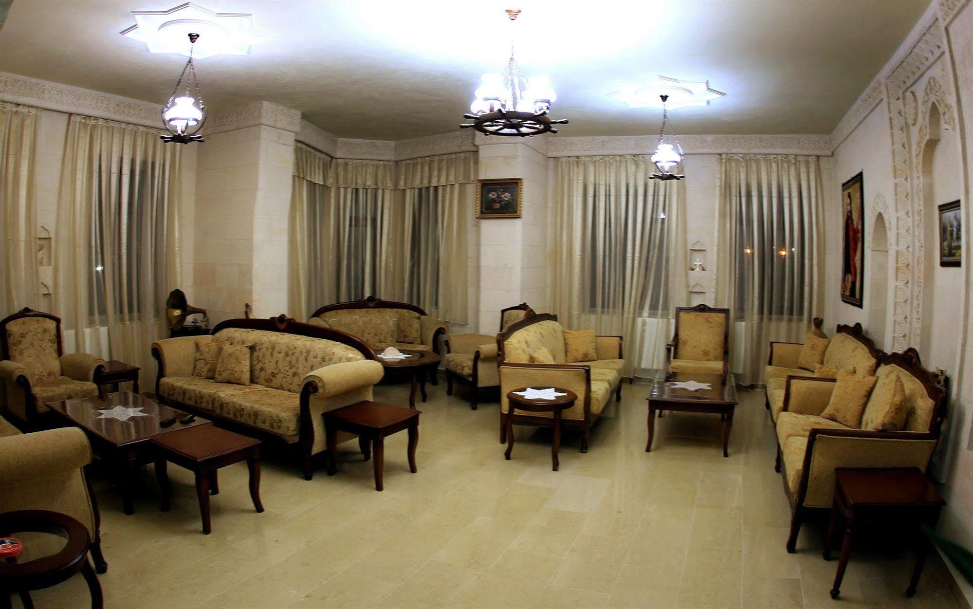 Turabdin Hotel Midyat Екстериор снимка